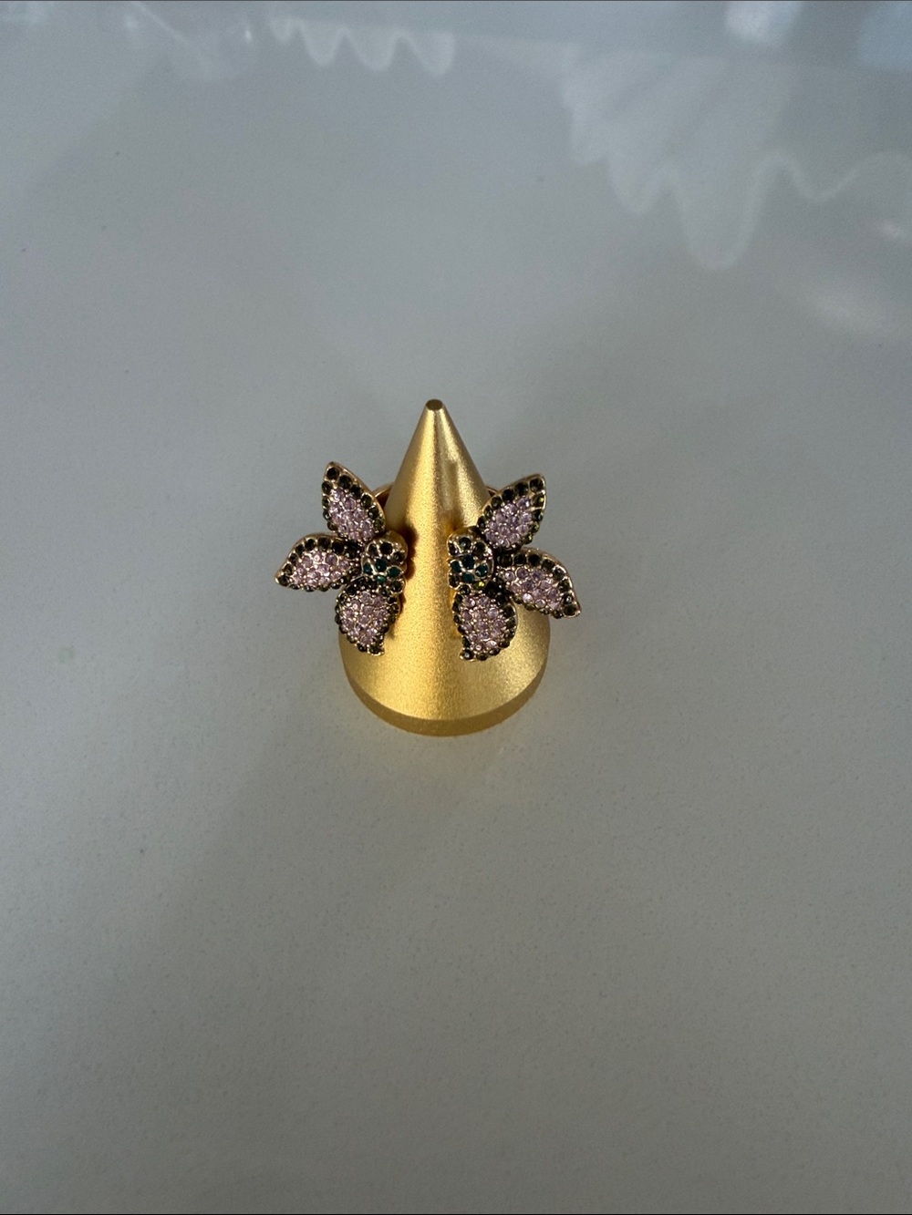 Stella & Dot Delicate Pink Crystal Flower Open Ring  with Green Center